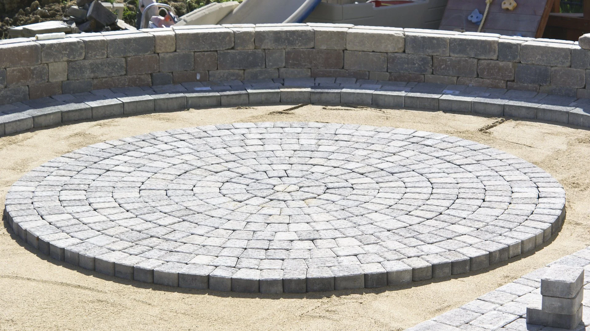 Pavers Are a Fantastic Material to Use for Your New Patio!