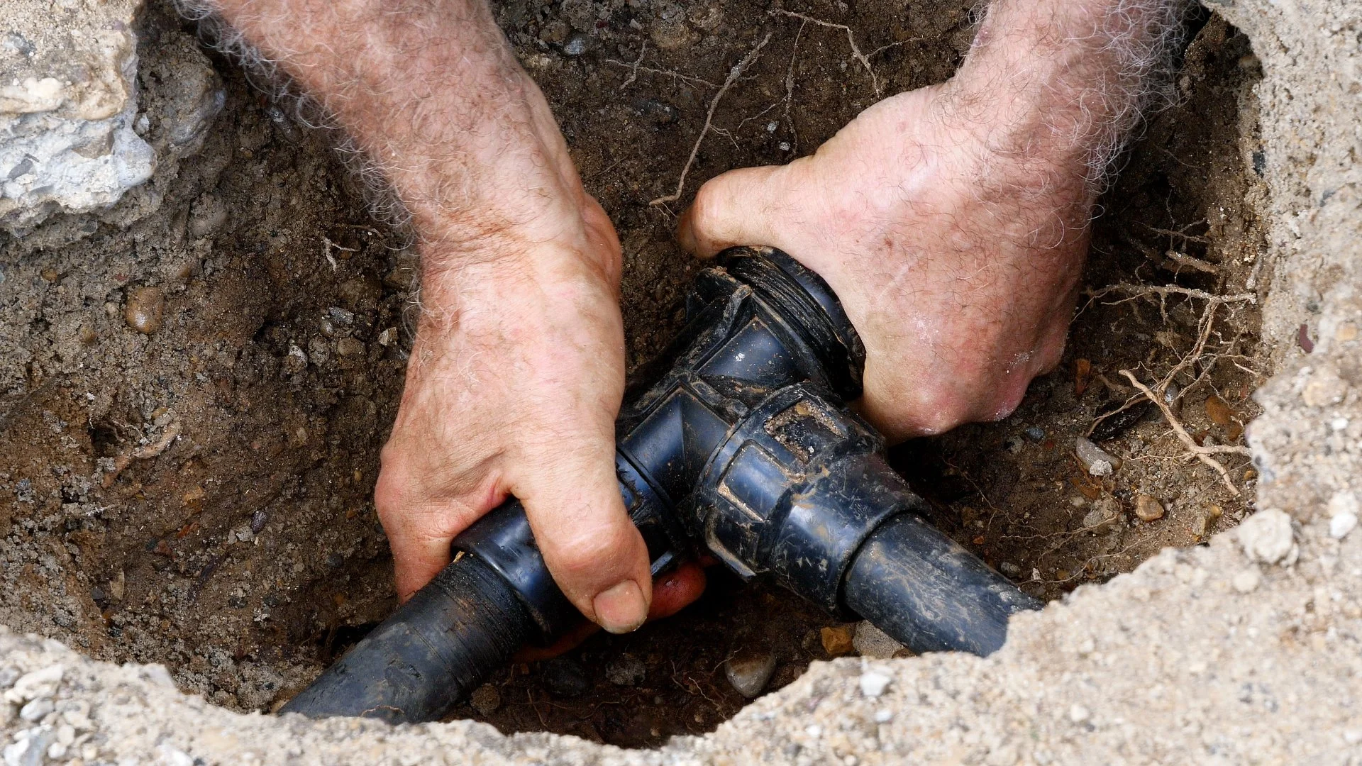 3 Mistakes You Could Make if You Try to Repair Your Irrigation System Yourself